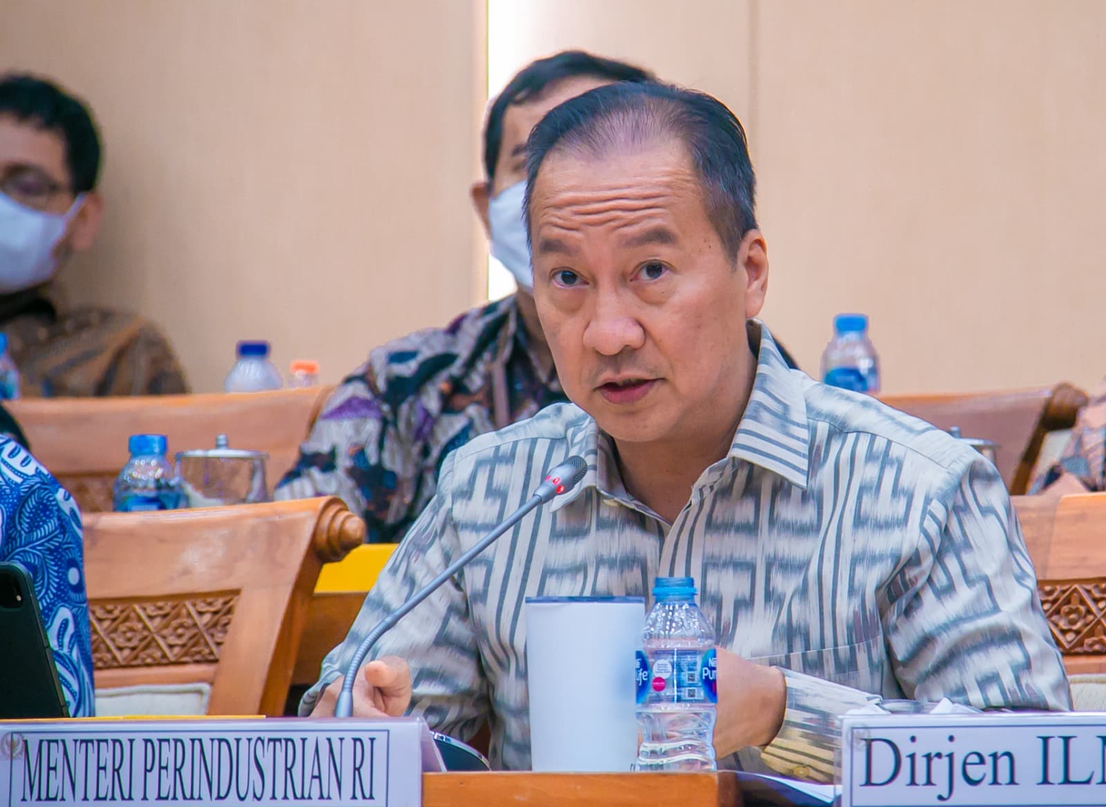 Perangi Impor Ilegal Sepatu Bekas, Kemenperin Minta Dukungan Berbagai Pihak