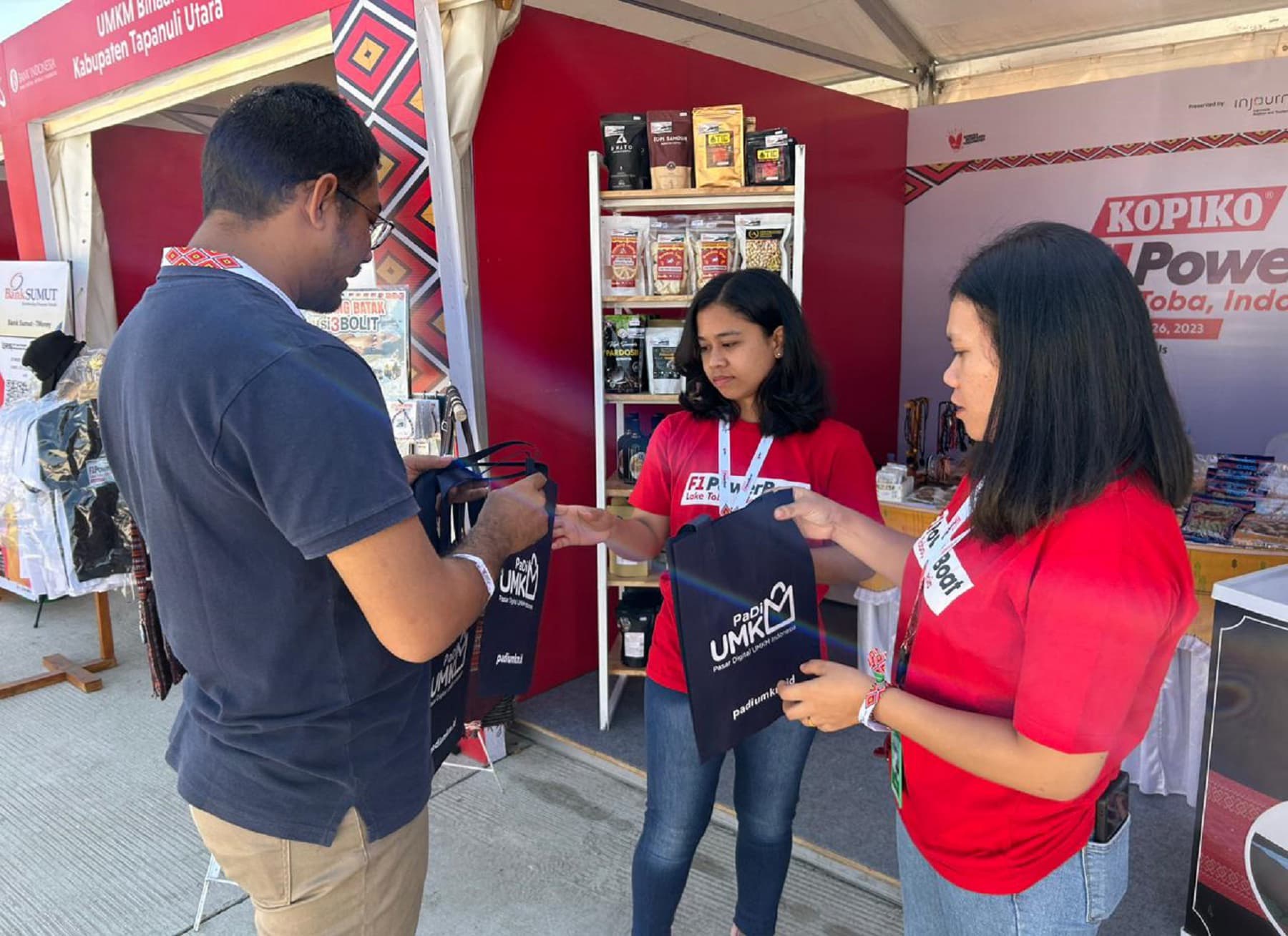 TLKM Perkenalkan Platform PaDi UMKM di Ajang F1H2O 2023 Sumut