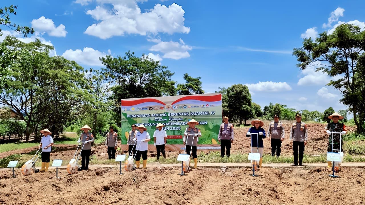 PTBA Bersinergi Wujudkan Ketahanan Pangan Melalui Program Penanaman Jagung