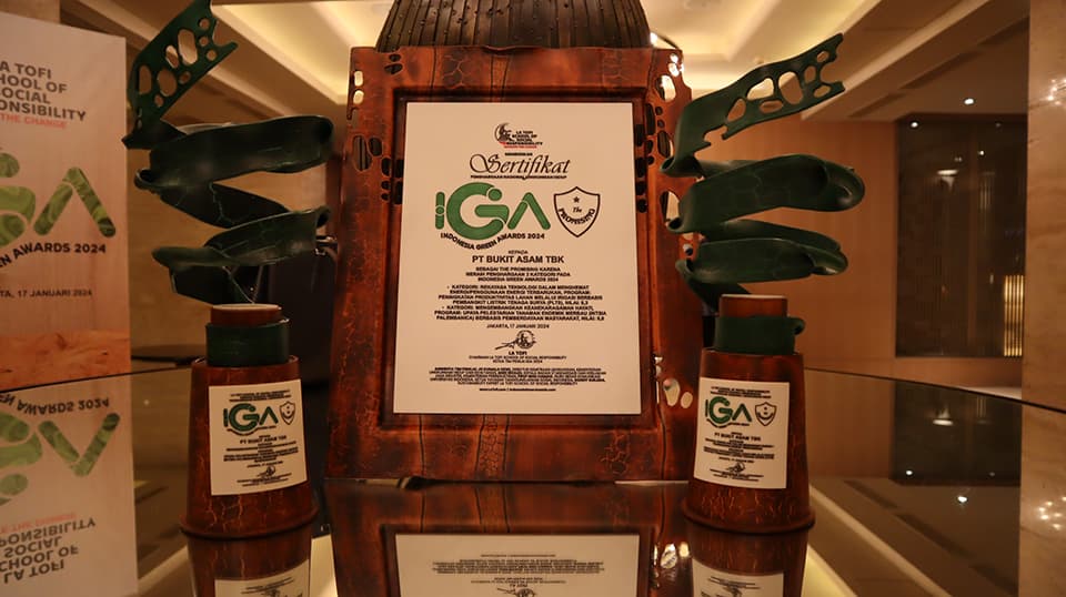 PTBA Raih Predikat The Promising pada Ajang Indonesia Green Awards 2024