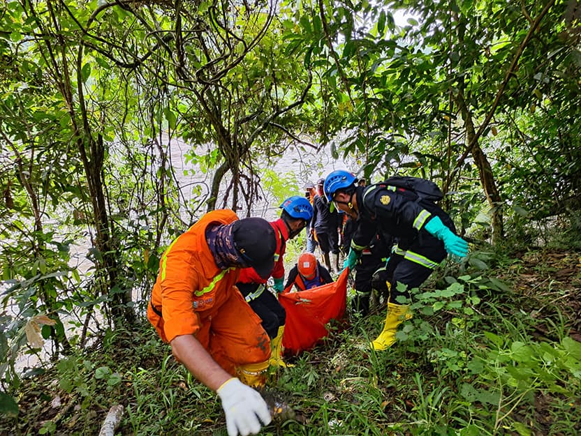 PTBA Salurkan Bantuan untuk Korban Banjir Bandang di Sumbar