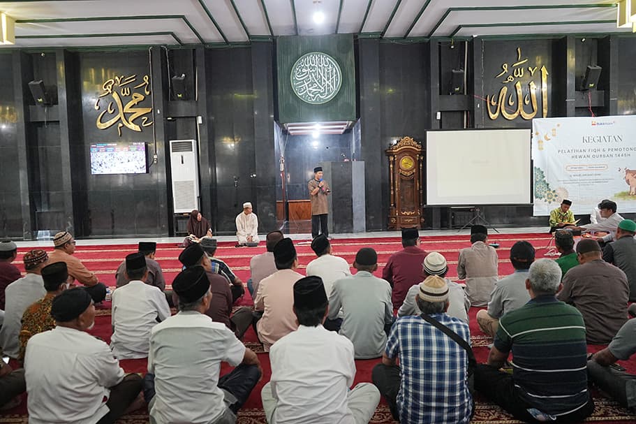 PTBA Gelar Pelatihan Penyembelihan Hewan Kurban Jelang Idul Adha 1445 H