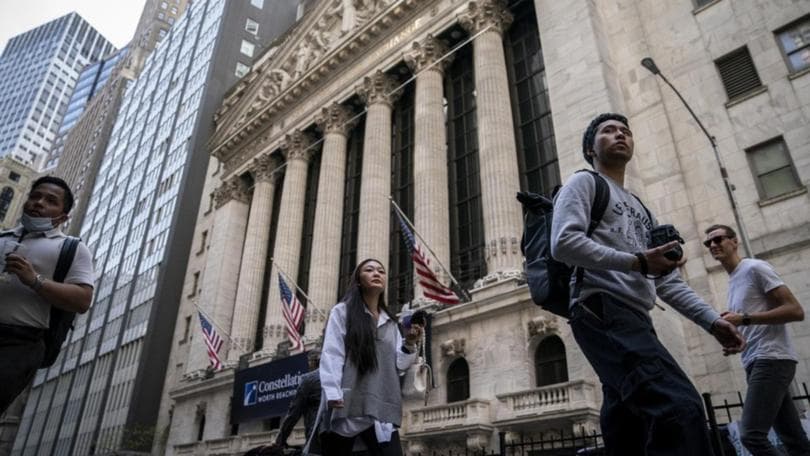 Reli Wall Street Berlanjut