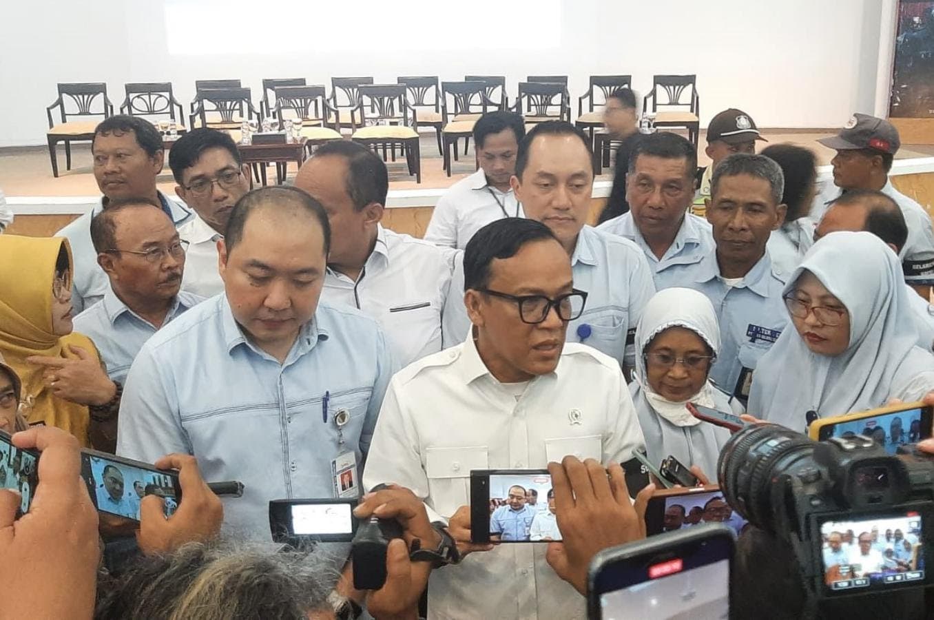 Sritex Pailit, Wamenaker Pastikan Tak Ada PHK Pekerja