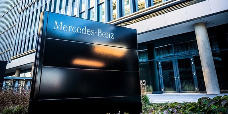 Mercedes-Benz Tinggalkan Rusia