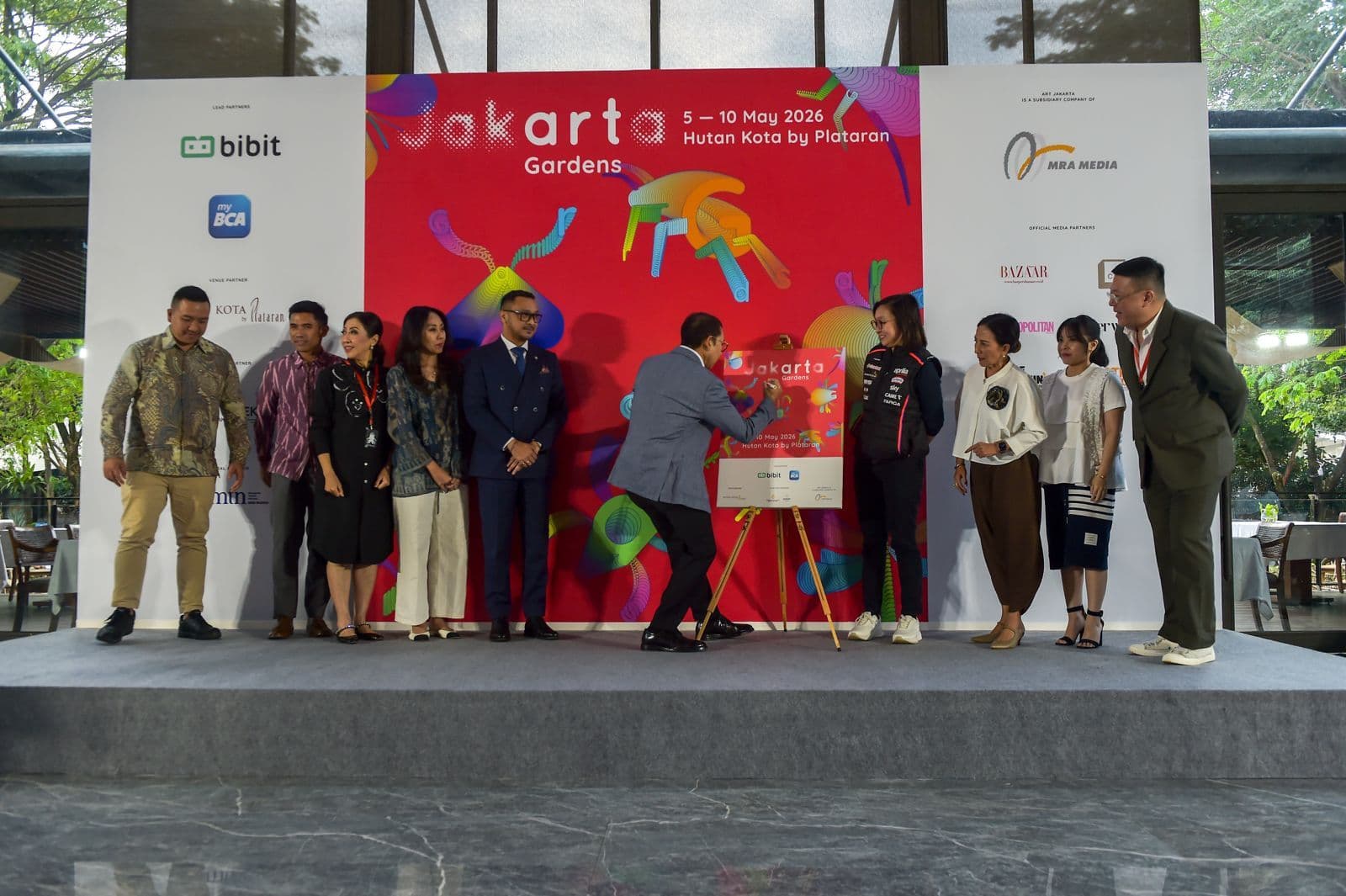 Wamen Ekraf Apresiasi Art Jakarta Gardens, Hadirkan Seni di Ruang Publik