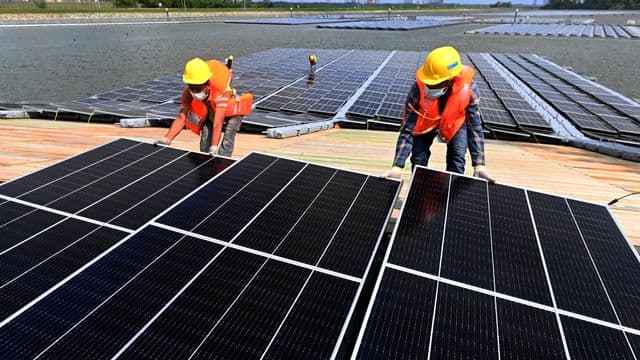 Danantara Siapkan Patriot Bond, Guna Tarik Minat Investor Kembangkan PLTS 100 GW