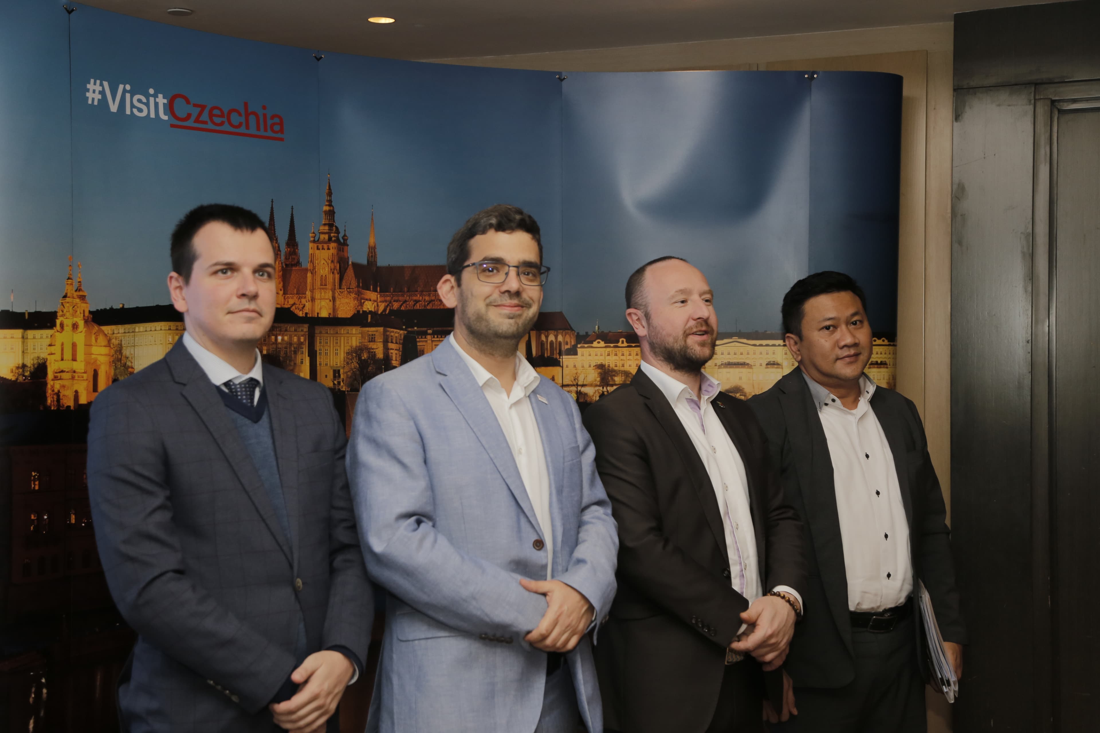 Kedutaan Besar Republik Ceko Pamerkan Ragam Wisata di Negeri Seribu Kastil