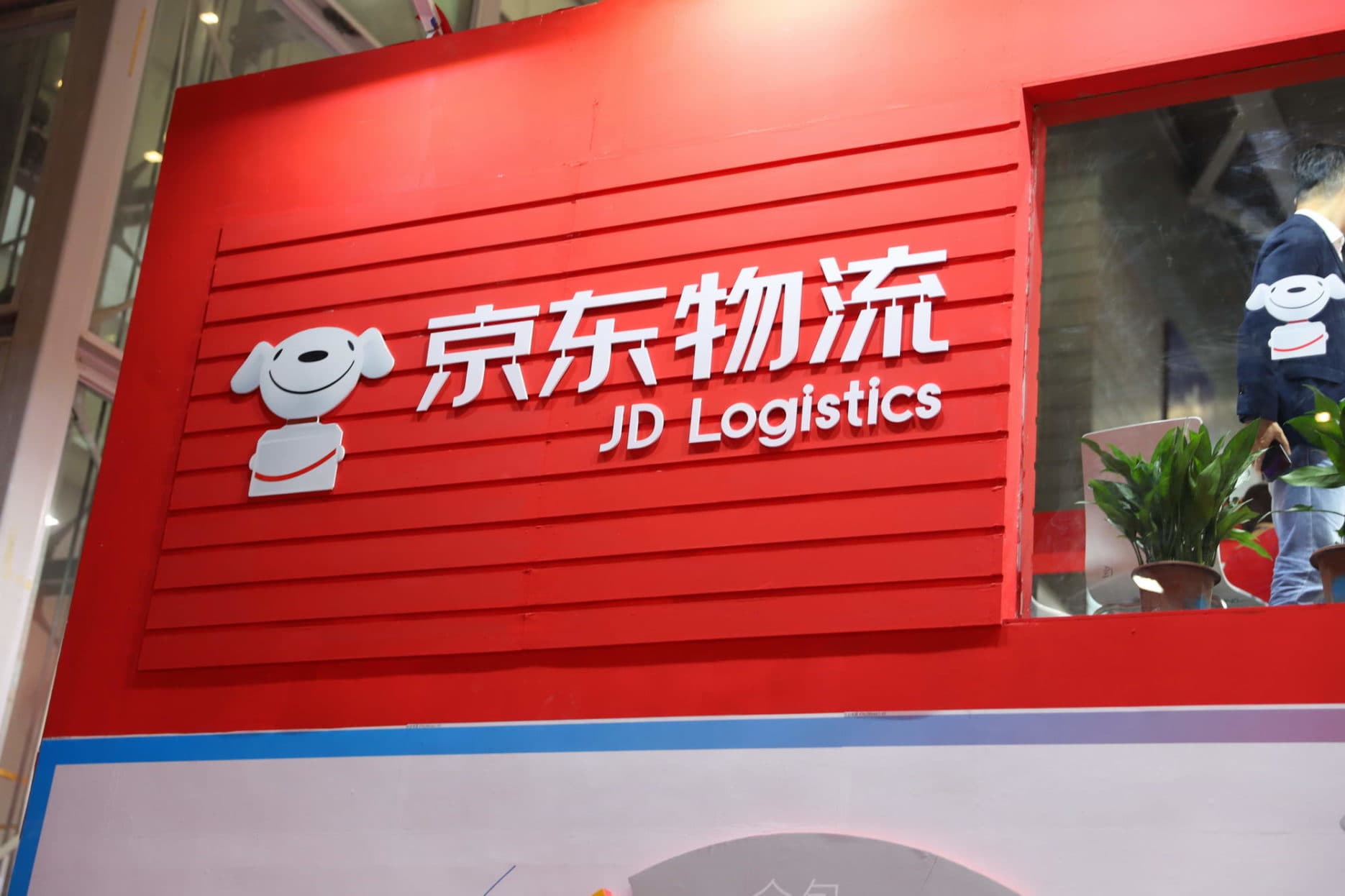 JD Logistics Debut di Bursa Hong Kong