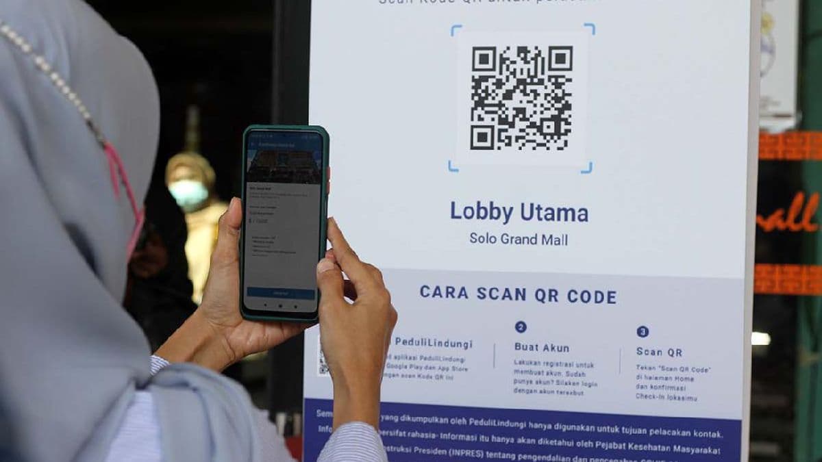 Menko Luhut Ingin Aplikasi PeduliLindungi Jadi Alat Pembayaran Digital