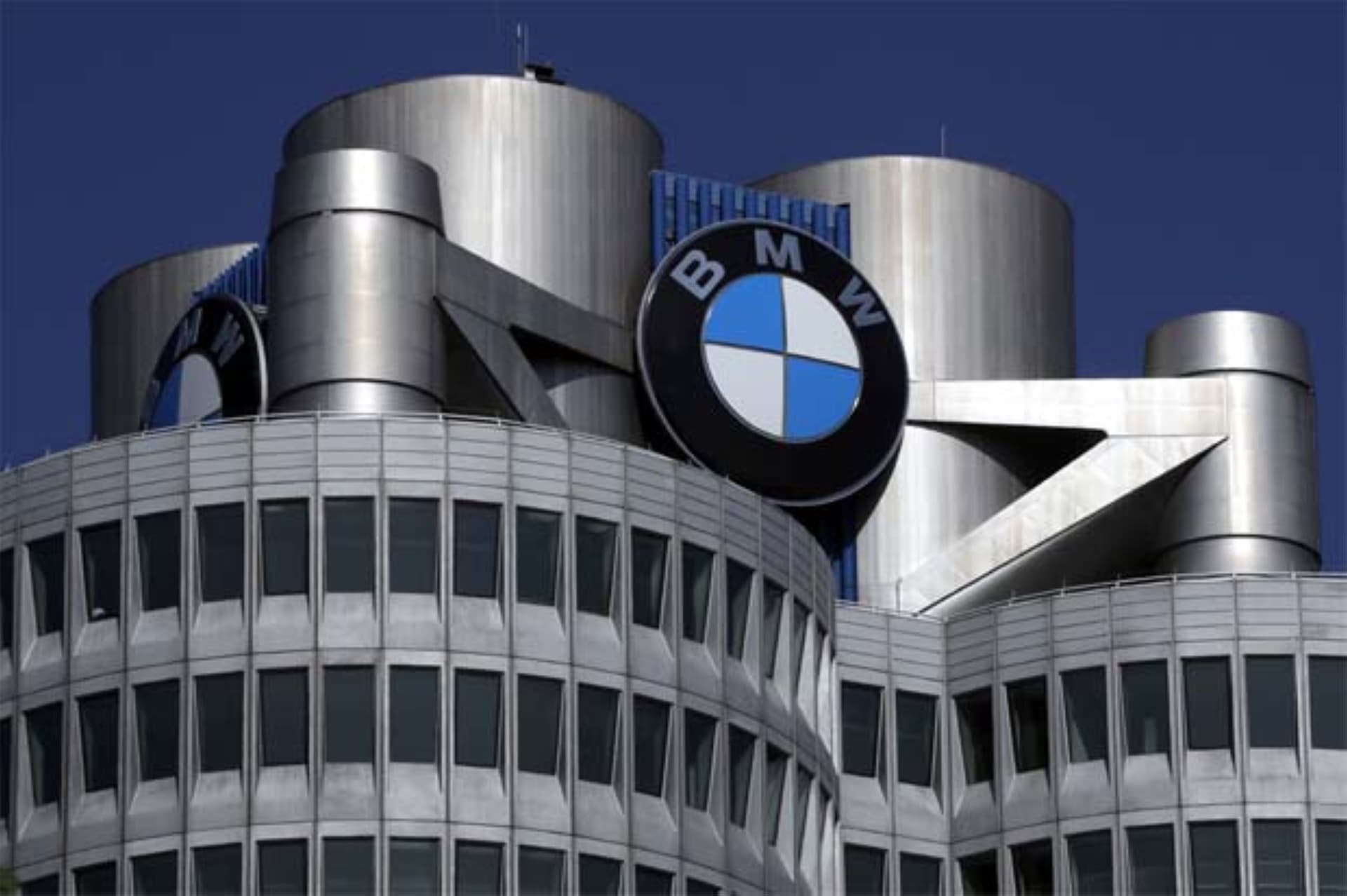 BMW Investasi 400 Juta Euro untuk Produksi iNEXT