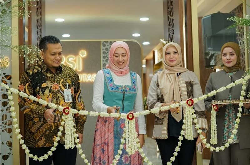 Tingkatkan Layanan Wealth Management Syariah, BSI Resmikan Outlet BSI Prioritas di Surabaya & Pondok Indah
