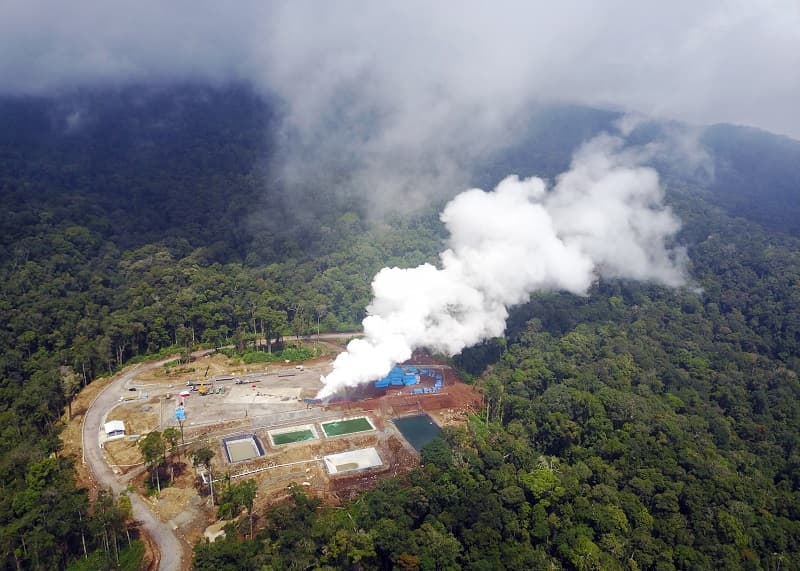 Dorong Pengembangan Panas Bumi di Bengkulu, PGE Serahkan Dokumen Teknis PLTP Bukit Daun ke PLN