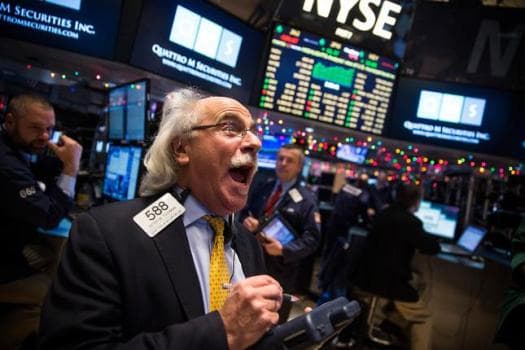 Wall Street Akhiri Pekan dengan Positif