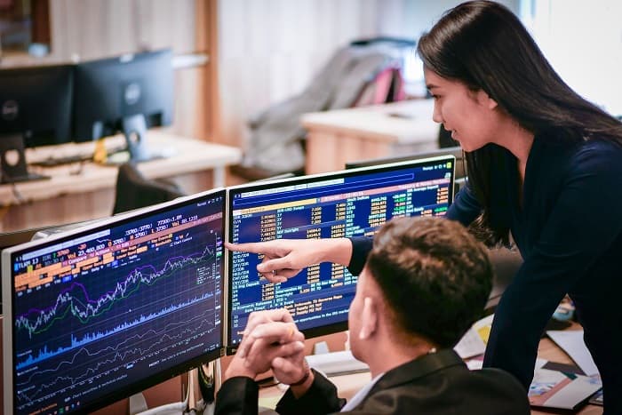 ANALIS MARKET (28/11/2025): Wait and See