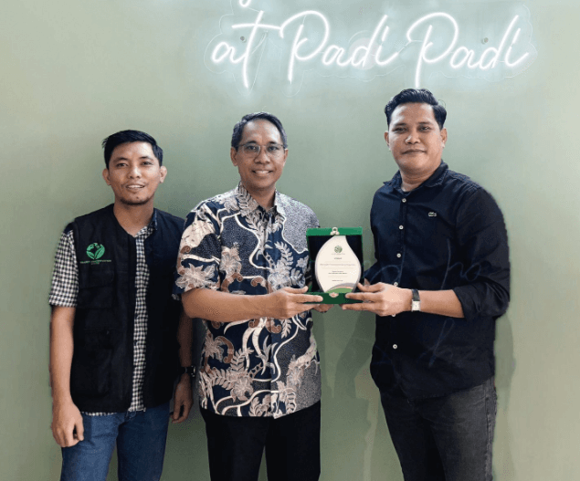 CARSURIN Tbk Raih Penghargaan ‘Company Compliant in CSR Management’ dari Celebes Conservation Center