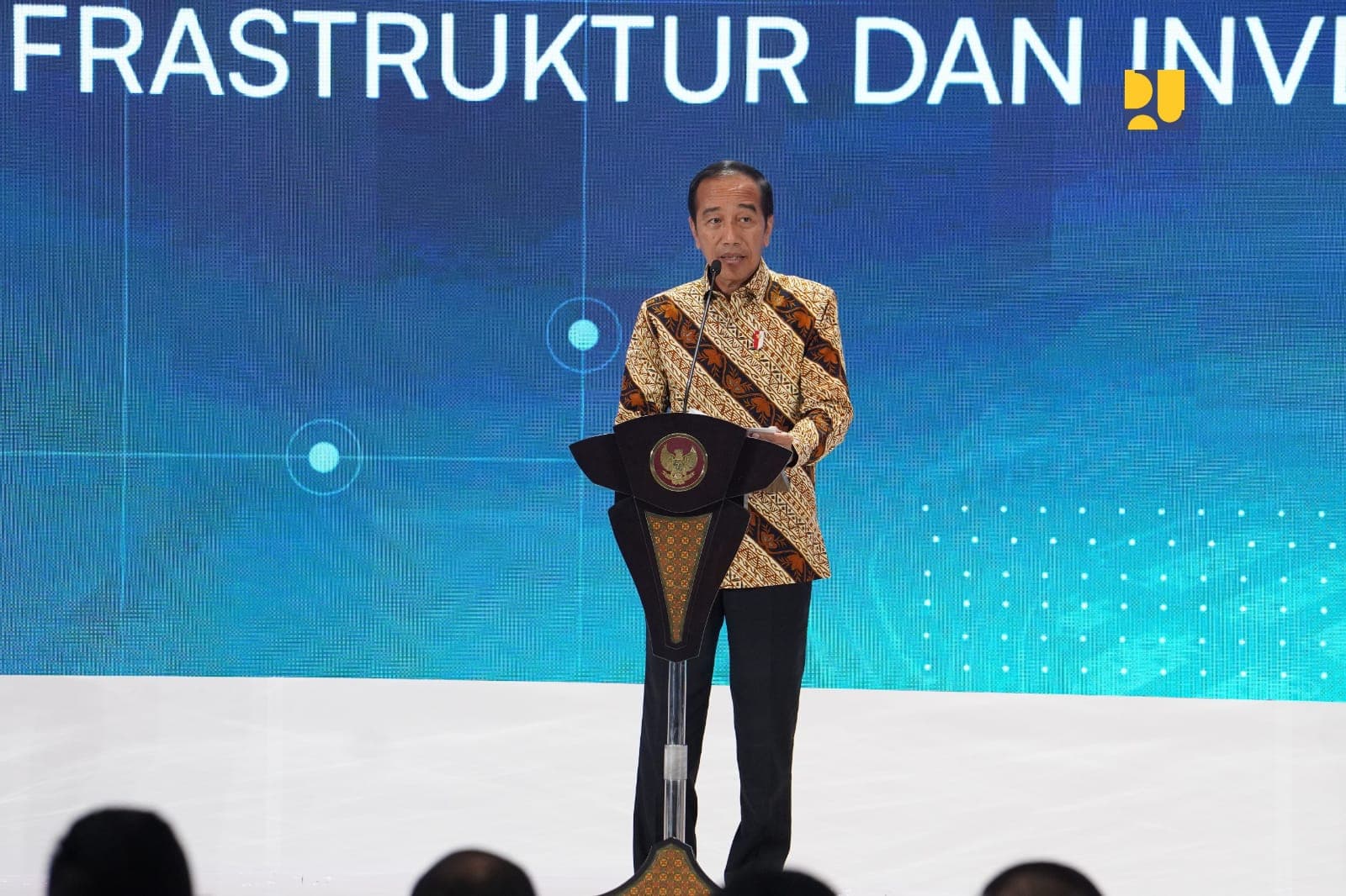 Jokowi Tahu Komisi V DPR Banyak Yang Jadi Anggota Gapensi Untuk Ikut Tender