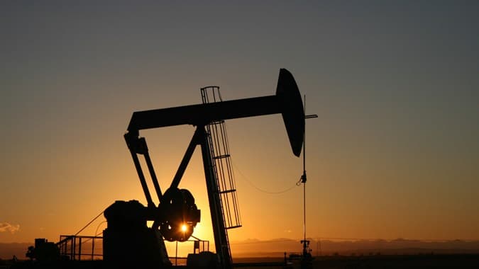 Harga Minyak Dunia Tertekan Kekhawatiran Pelemahan Permintaan