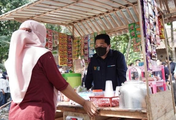 Erick Thohir Janjikan Cicilan Bulan November Turun Untuk Nasabah PNM Mekaar