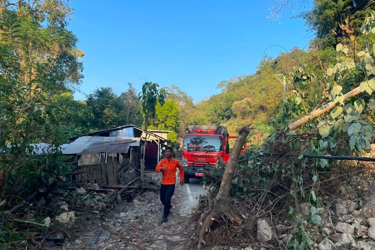 Menteri PU Tegaskan Negara Siap Hadir Buat Pulihkan Infrastruktur NTT