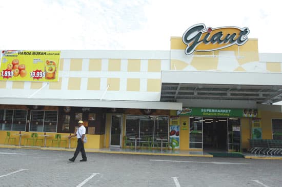 Kembangkan IKEA, HERO Tutup Giant