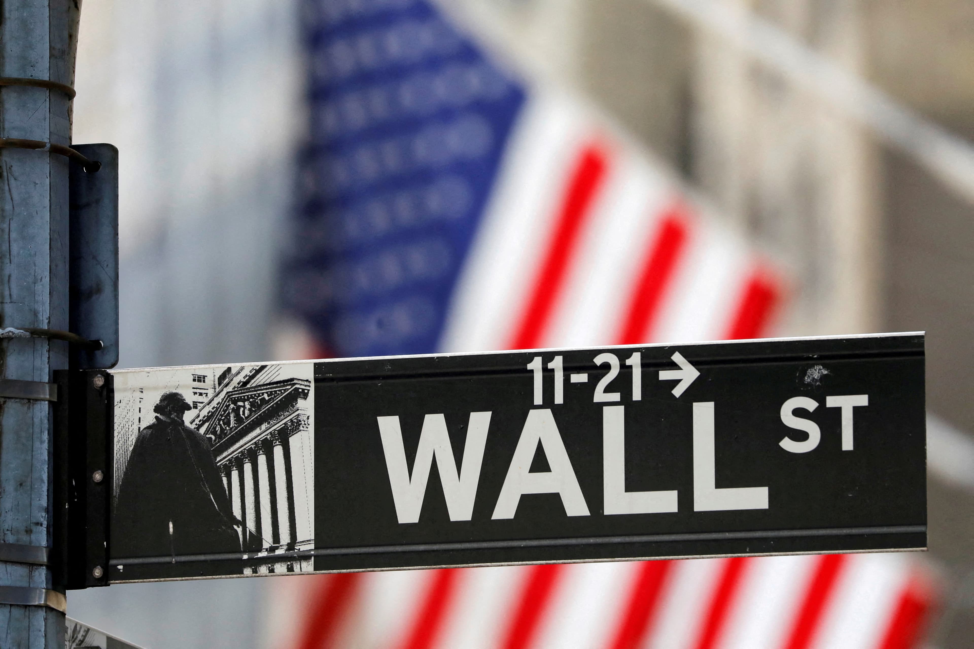 Wall Street Menguat, Ketiga Angka Indeks Rekor
