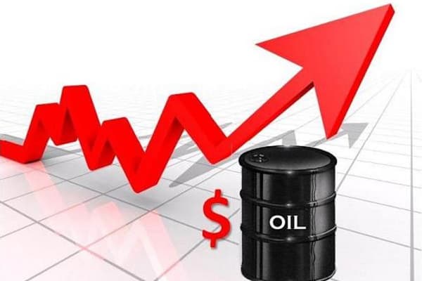 AS Potong Suku Bunga, Minyak Mentah Siap Tembus USD70 Per Barel
