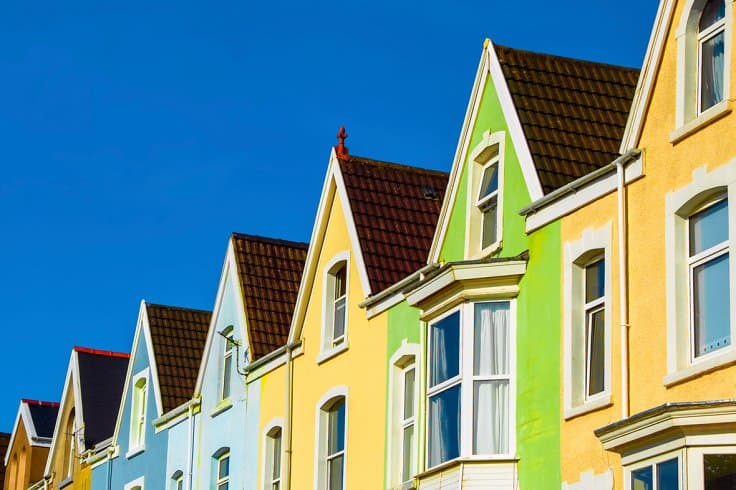 Saham Grup Agen Properti Terbesar di Inggris Anjlok Lebih dari 20 Persen