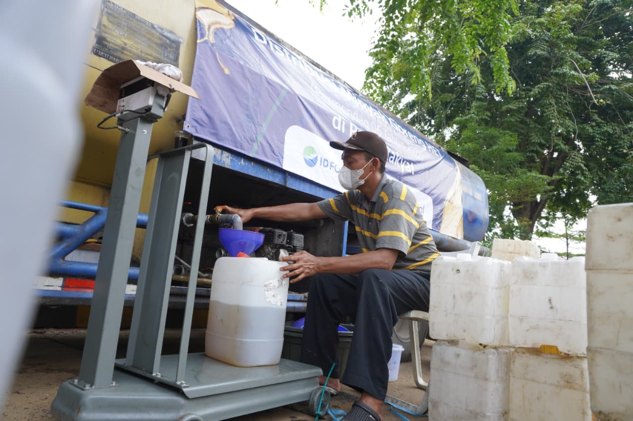 ID FOOD Salurkan 60 Ribu Liter Minyak Goreng di Jakarta