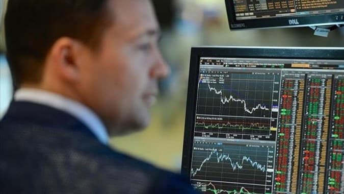 ANALIS MARKET (02/12/2024) : IHSG Diproyeksi Masih Rentan Koreksi