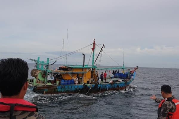 Lawan Illegal Fishing, KKP Berencana Bangun Command Center di Maluku