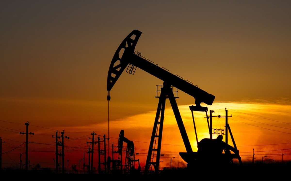 Harga Minyak Dunia Naik Dipicu Penurunan Jumlah Pemboran AS yang Aktif
