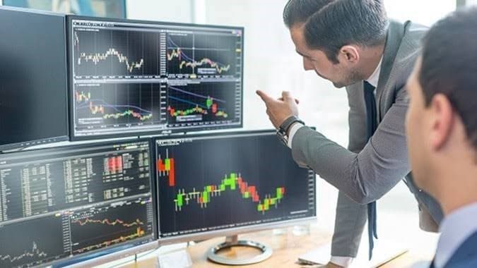 Pola Transaksi Saham MAXI dan MMIX Masuk UMA