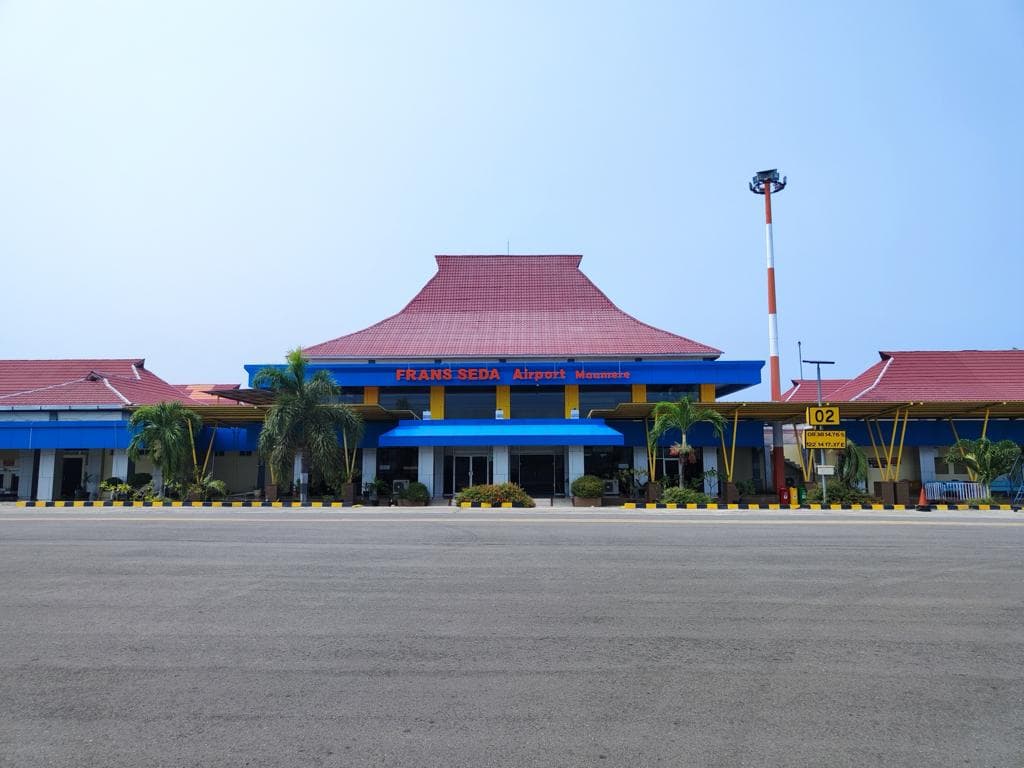 Bandara Fransiskus Xaverius Seda Maumere Masih Ditutup