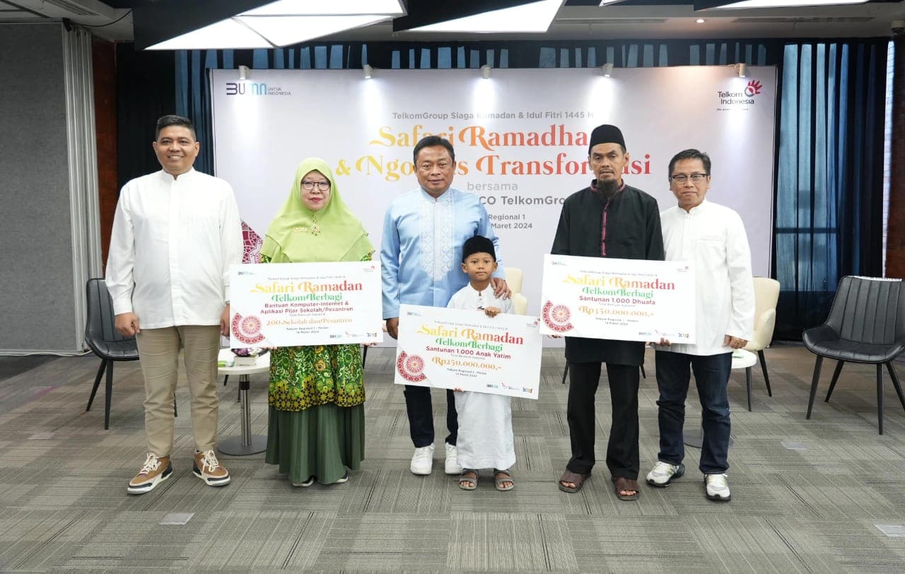 Sambut Ramadan 2024, TLKM Salurkan Bantuan CSR dan Pastikan Layanan Prima