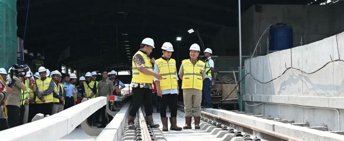 Dikunjungi Wapres Gibran, Waskita Optimis Proyek LRT Jakarta Selesai Tepat Waktu