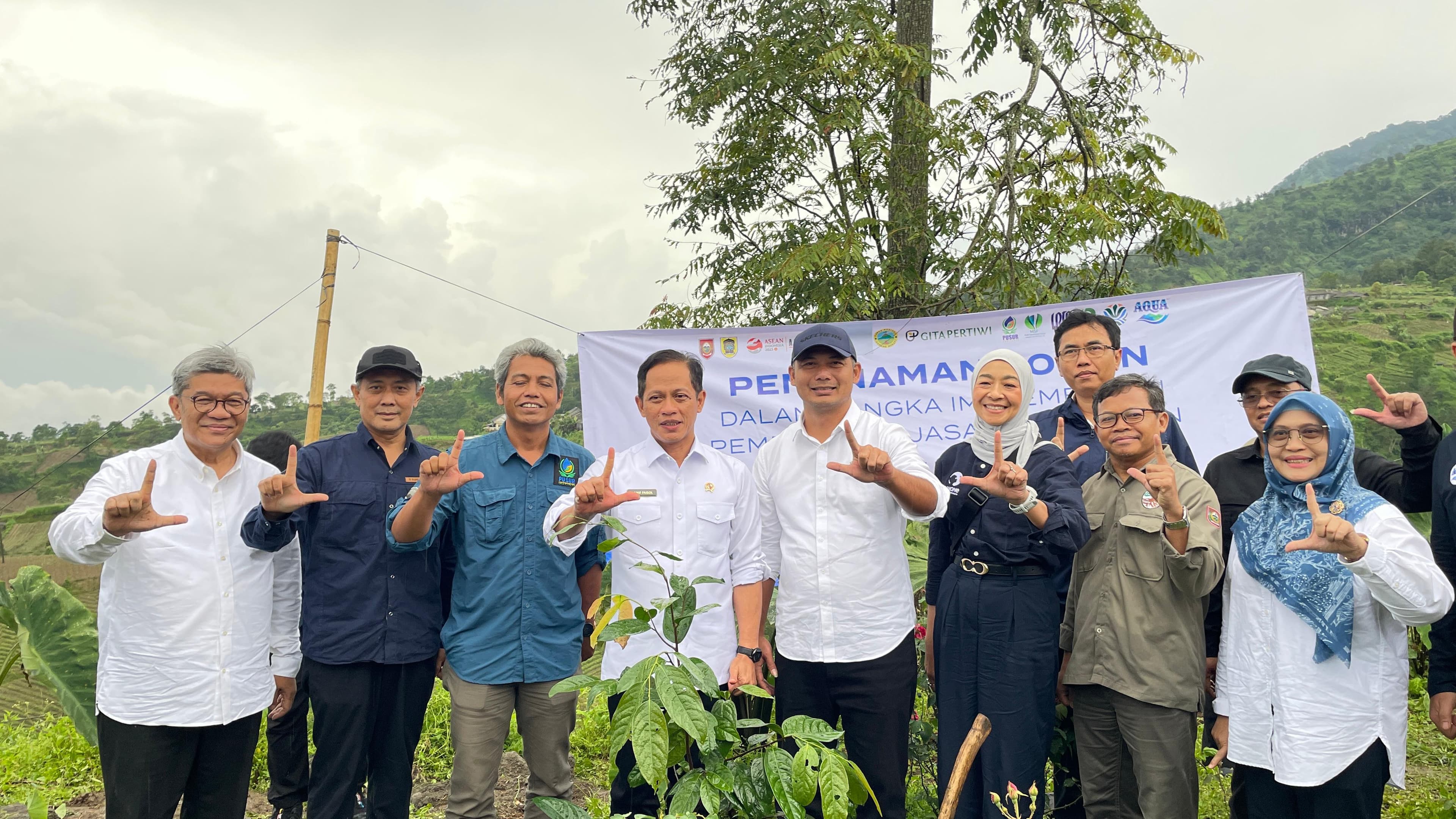 Aqua Komitmen Implementasikan Permen Soal Pembayaran Jasa Lingkungan Hidup