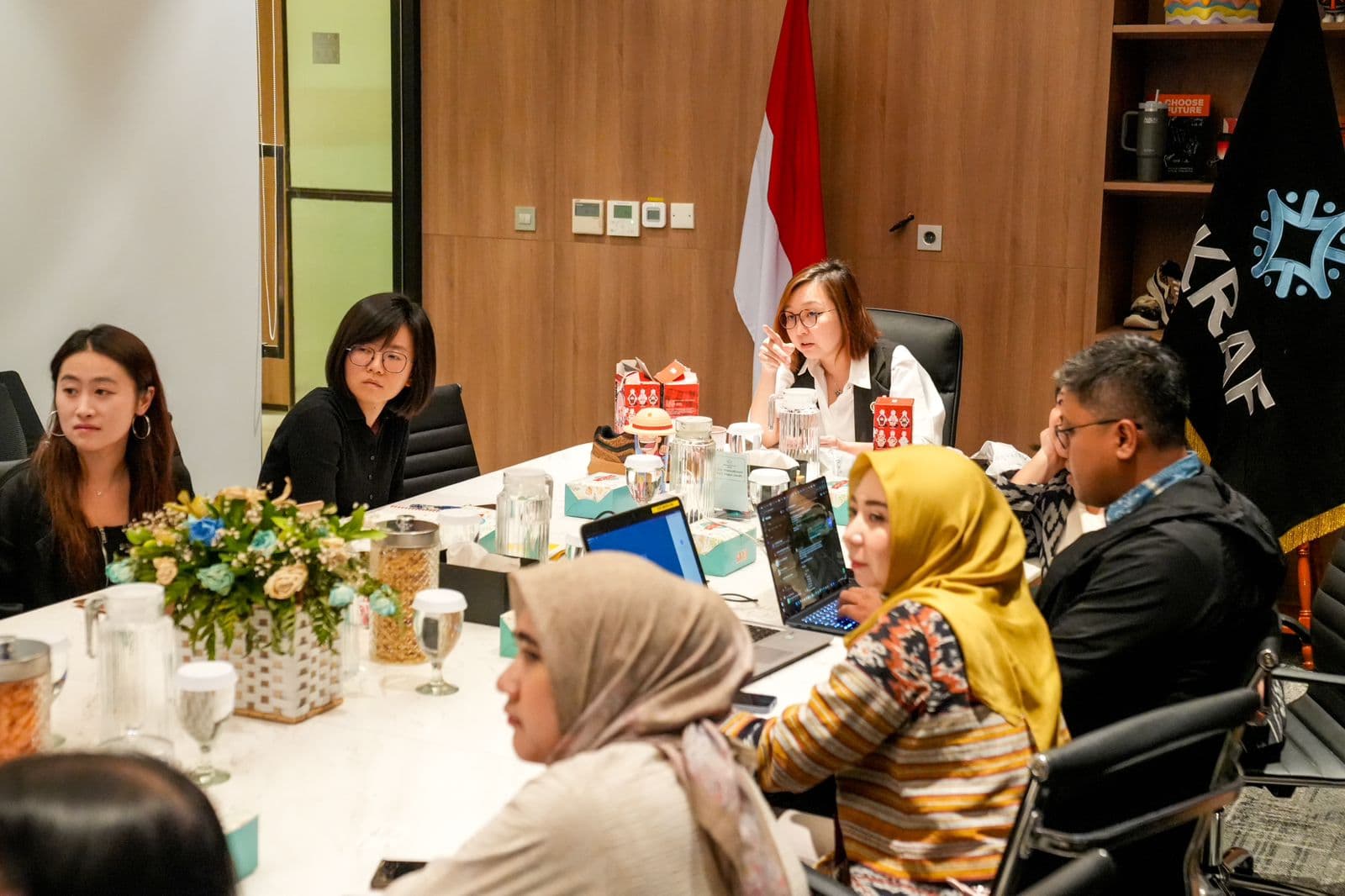 Wamen Ekraf Jajaki Potensi IP Lokal dengan Pop Mart untuk Ekspansi Pasar Global