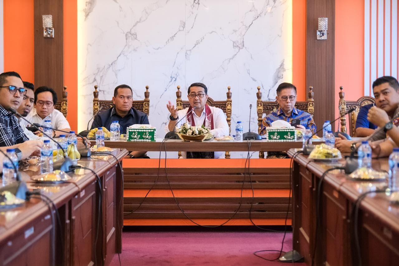 Menteri Ekraf Dorong Pegiat Ekraf Pariaman Naik Kelas lewat Kreativitas, Digitalisasi, dan Hak Cipta