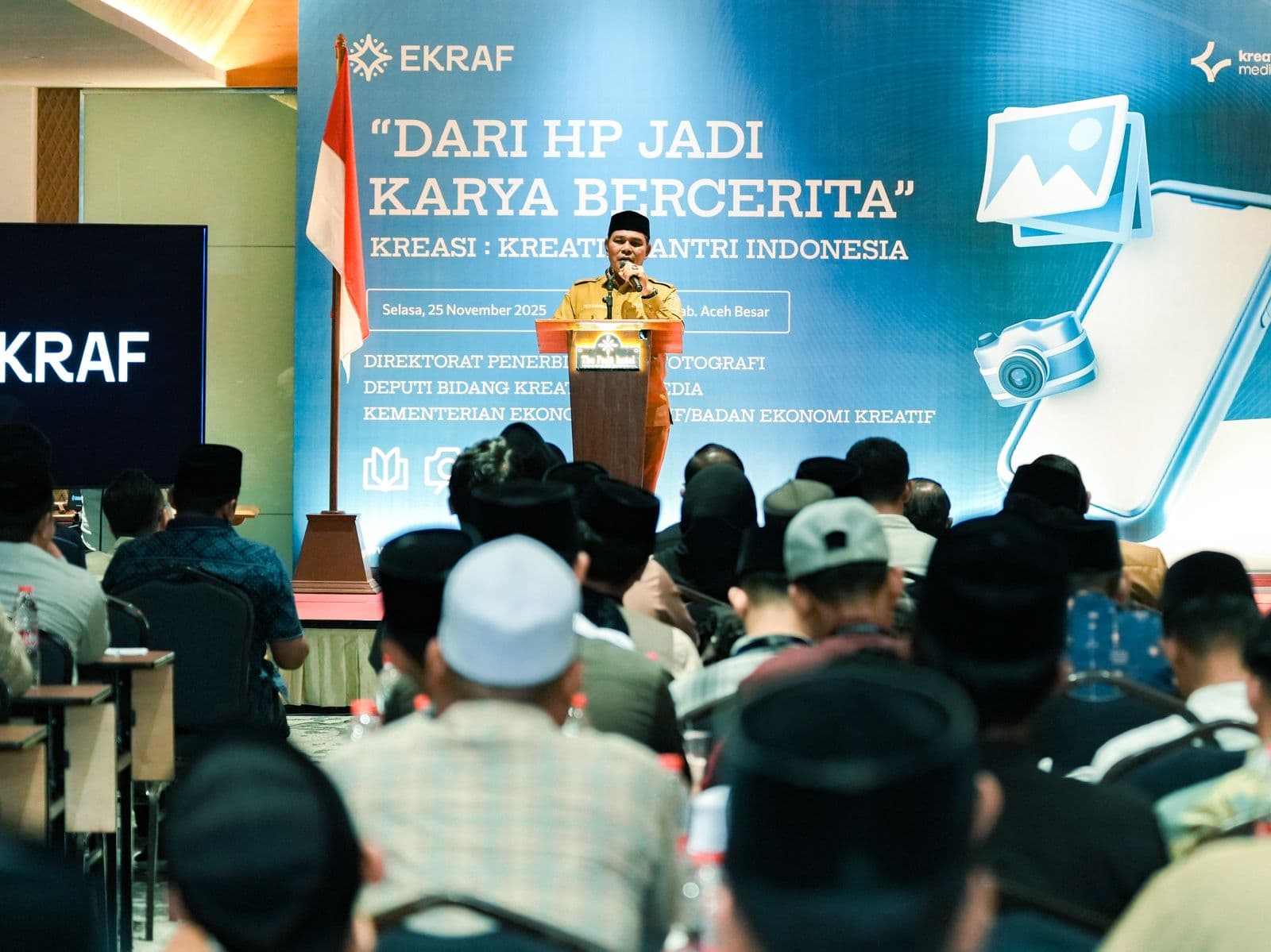 Kementerian Ekraf Latih Santri Jadikan Smartphone Sarana Produksi Kreatif