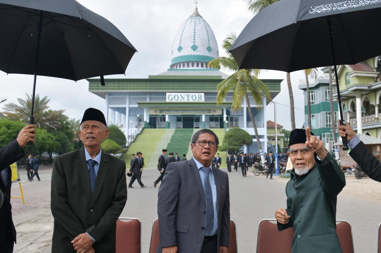 BSN Dorong Santri Gaungkan Ekonomi Syariah