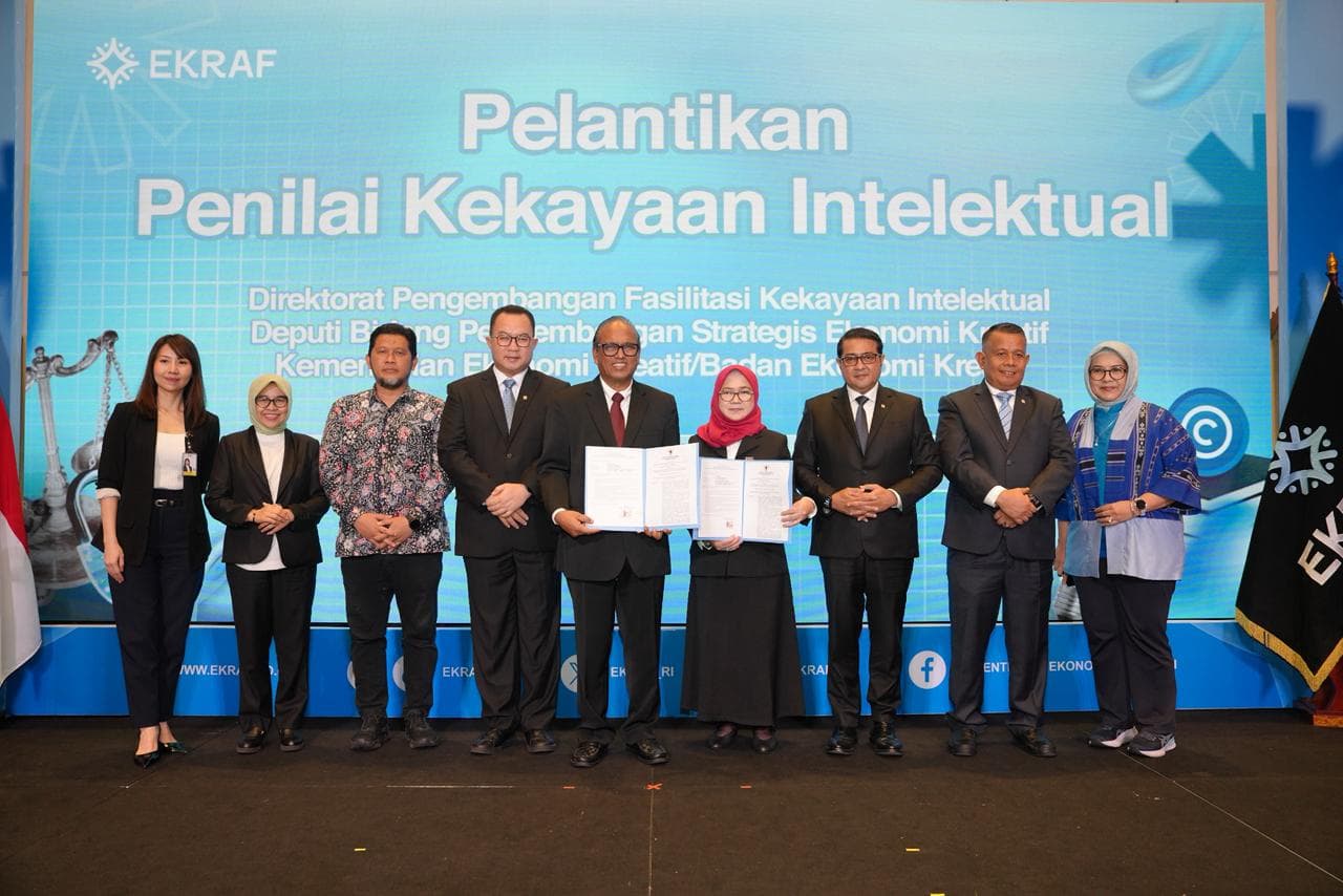 Permudah Akses Pembiayaan Industri Kreatif, Menekraf Lantik 64 IP Valuator