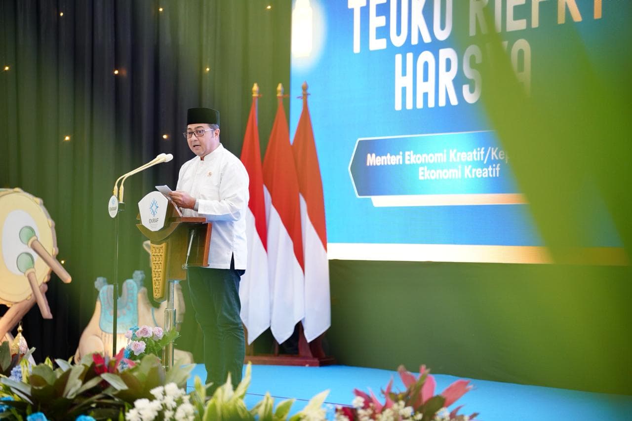 Menteri Ekraf Beri Pesan Ramadan Perkuat Ukhuwah Saat Buka Puasa