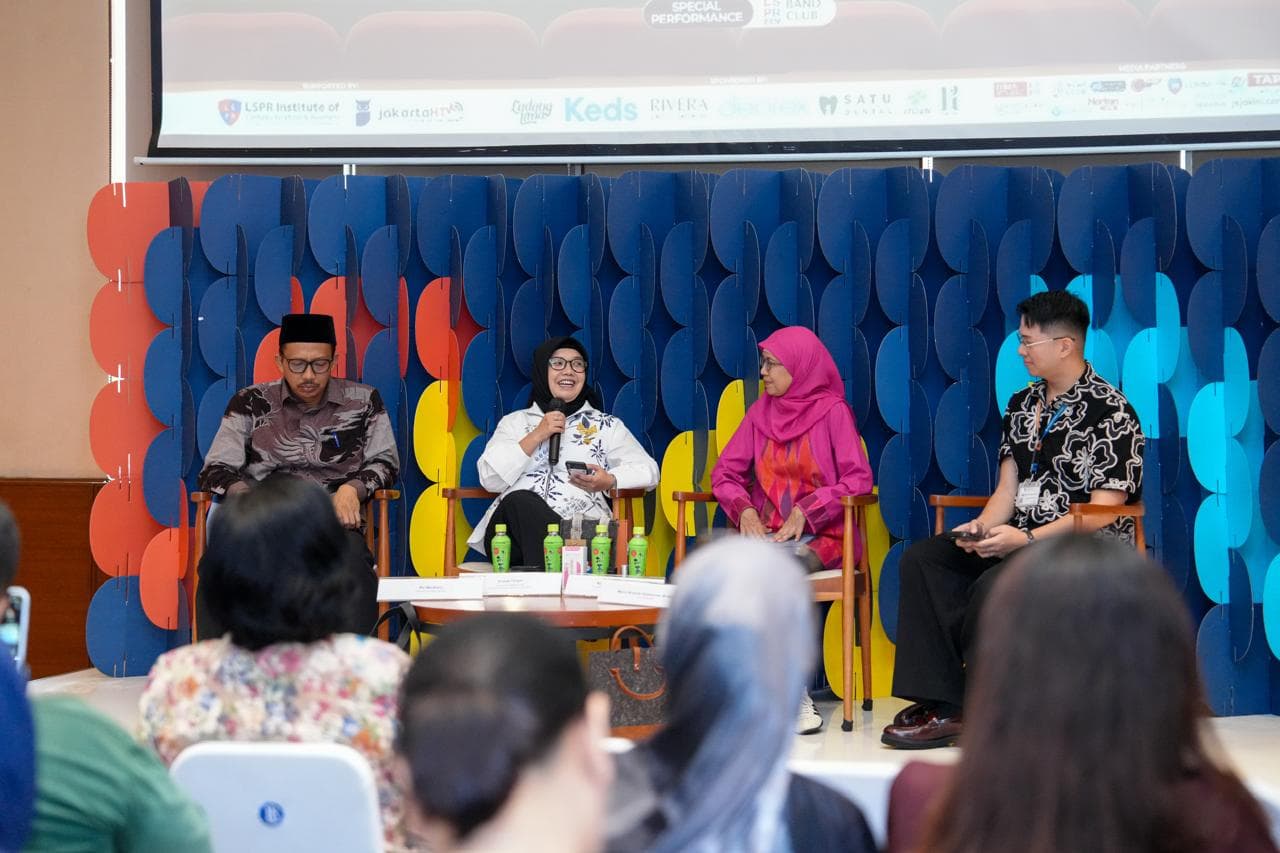 Kementerian Ekraf dan Mahasiswa Kampanyekan Fesyen Berkelanjutan