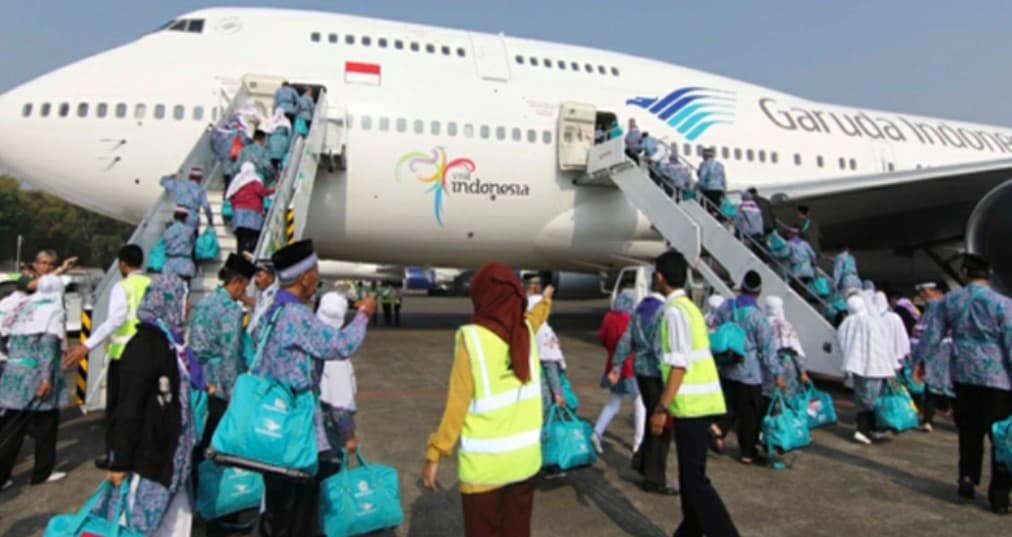 Garuda Indonesia Kembali Buka Layanan Penerbangan Umrah dari Surabaya