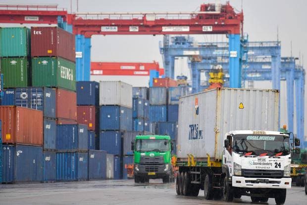 Penguatan Industri Logistik Domestik Sebagai Antisipasi Resesi 2023