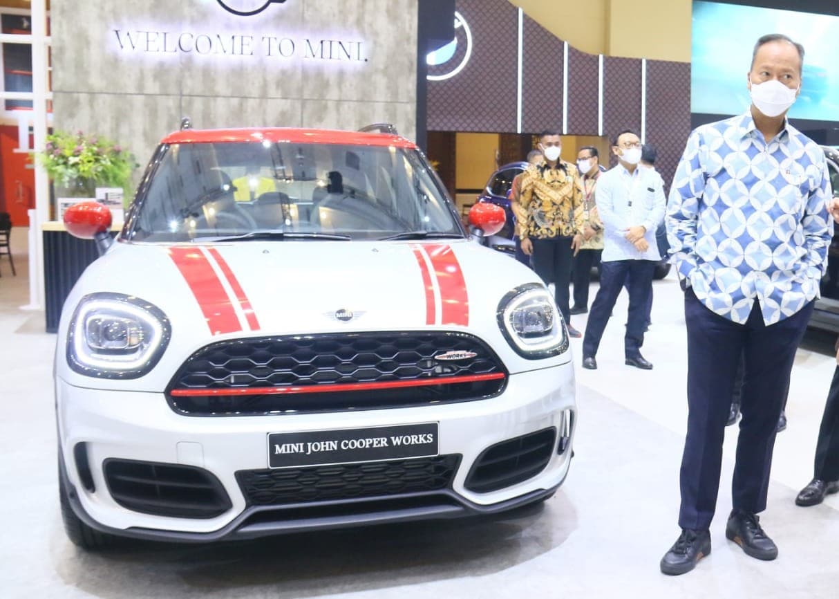 Menperin Targetkan Ekspor Satu Juta Unit Mobil Setiap Tahun