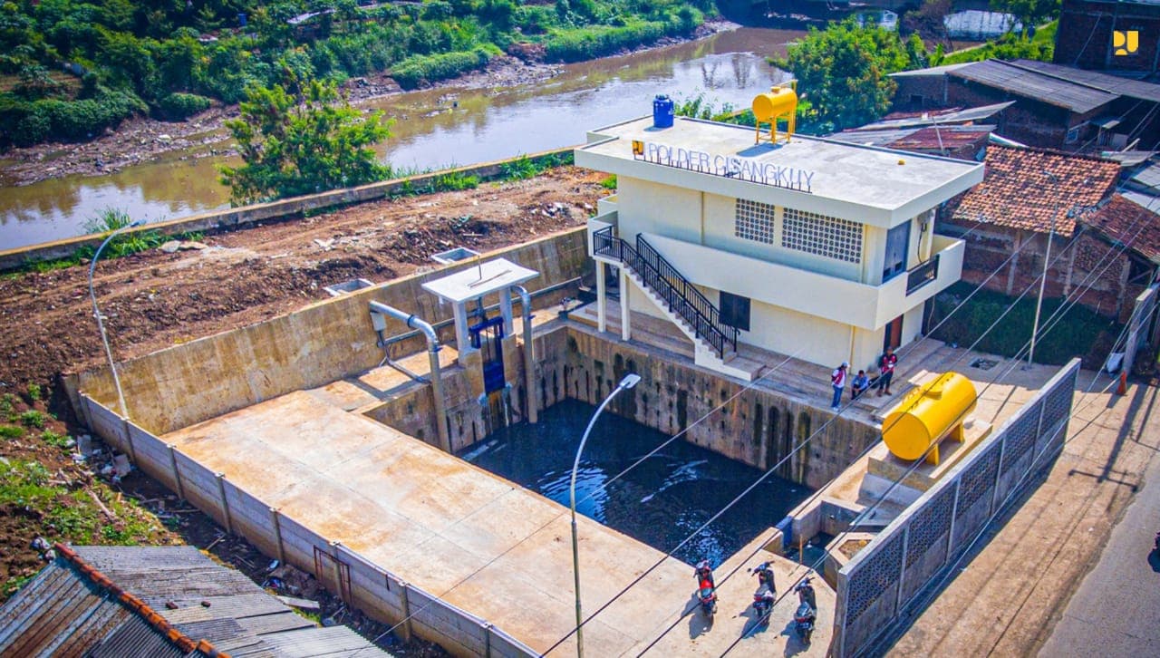 Tangani Banjir di Bandung, KemenPUPR Rampungkan Pembangunan Kolam Retensi Andir