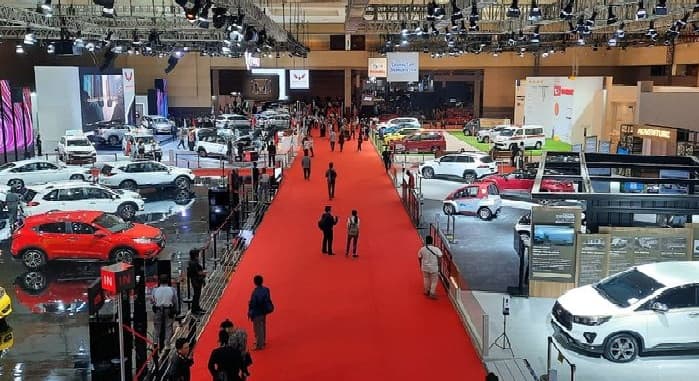 Penjualan Kendaraan Listrik di IIMS 2023 Laku Keras