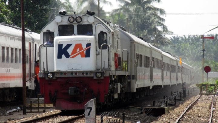 KAI Operasikan Kembali 4 Kereta Api Lokal Daop 2 Bandung